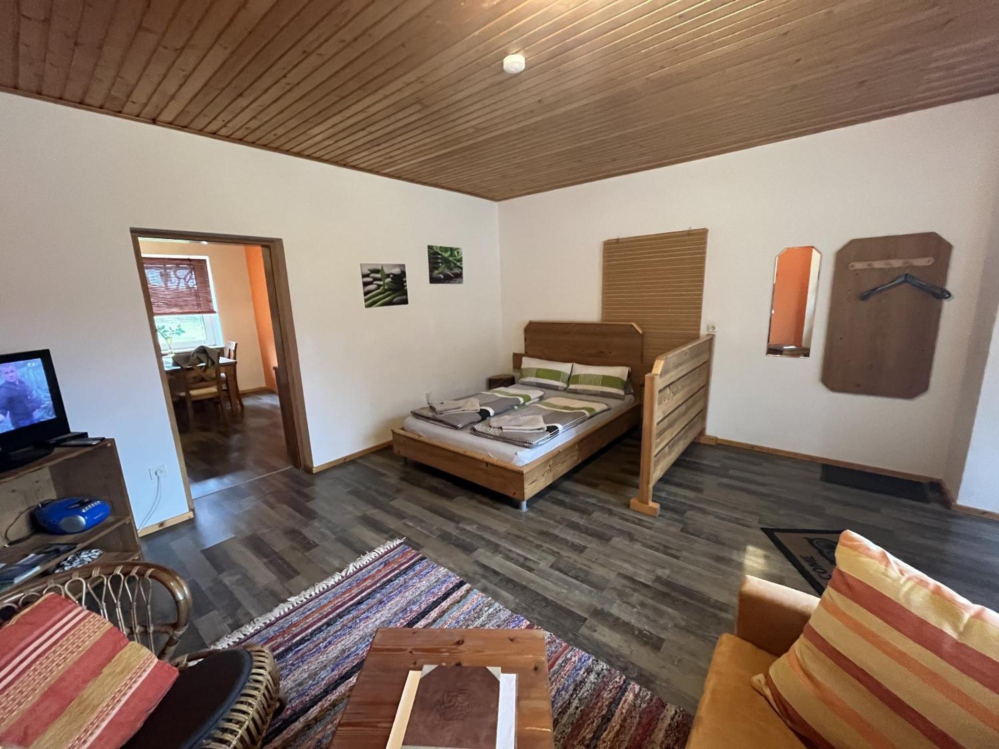 Apartments Am Kirchkogel "Laendliche Entspannung Im Herzen Der Steiermark" Pernegg an der Mur Luaran gambar